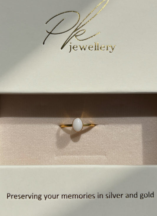 Simple Oval Ring