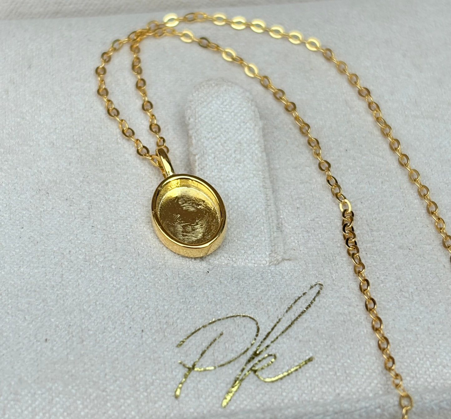 Small Yellow or White Gold Plated Oval (4x6mm) Necklace Pendant + Chain