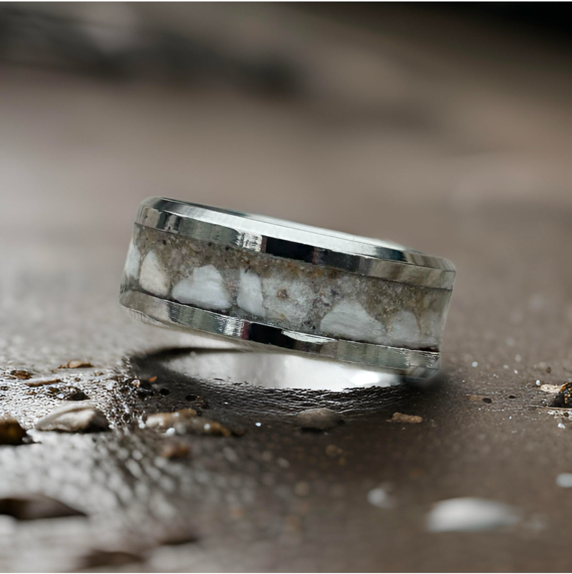 Men's Thick Channel Ring