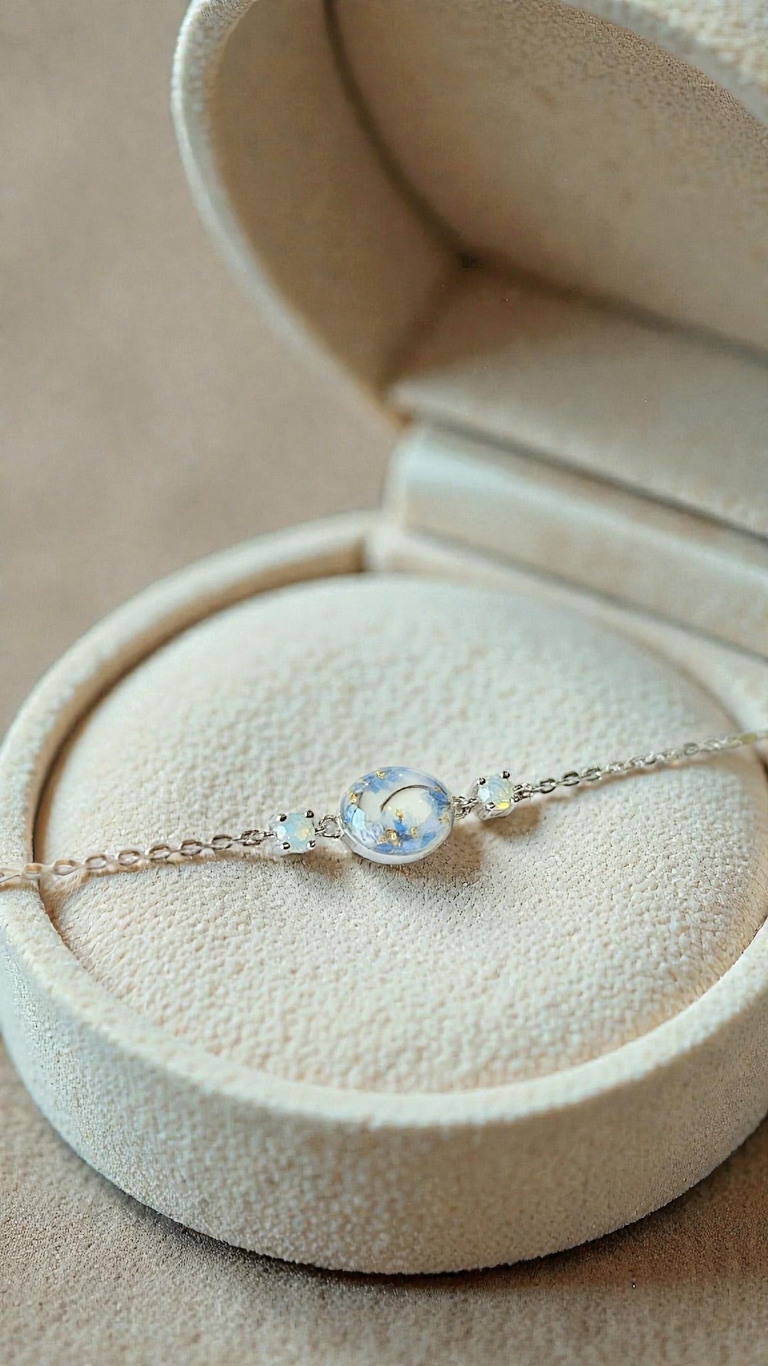 Oval Birthstone Keepsake Bracelet
