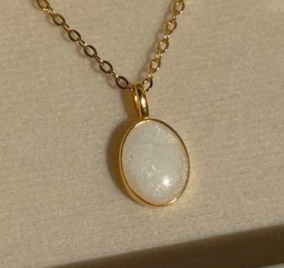 Medium Oval Pendant - Breastmilk or Cremation Ashes (Pearl Example)