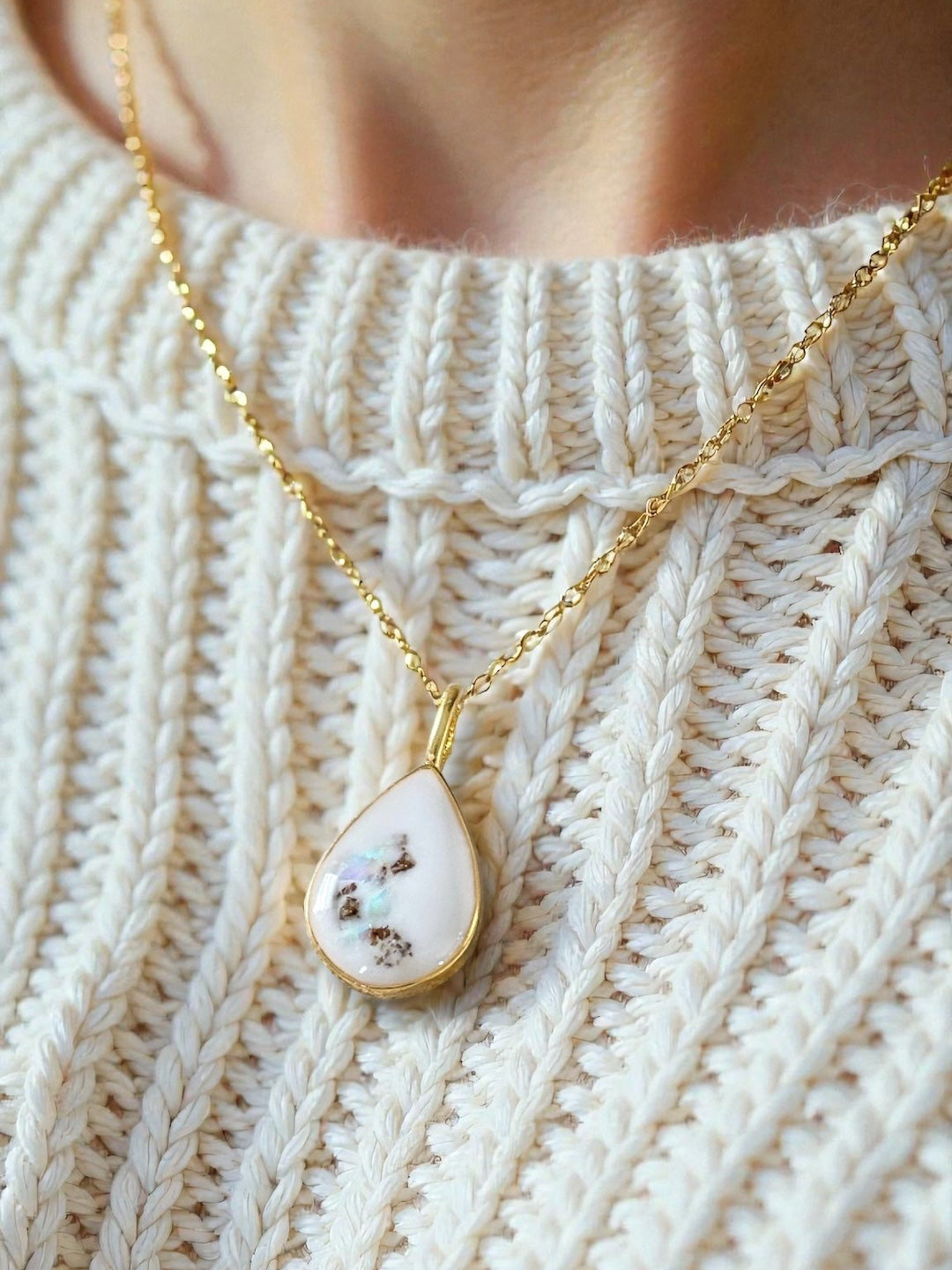 Plated Teardrop Necklace ( Umbilical Cord + Breastmilk)