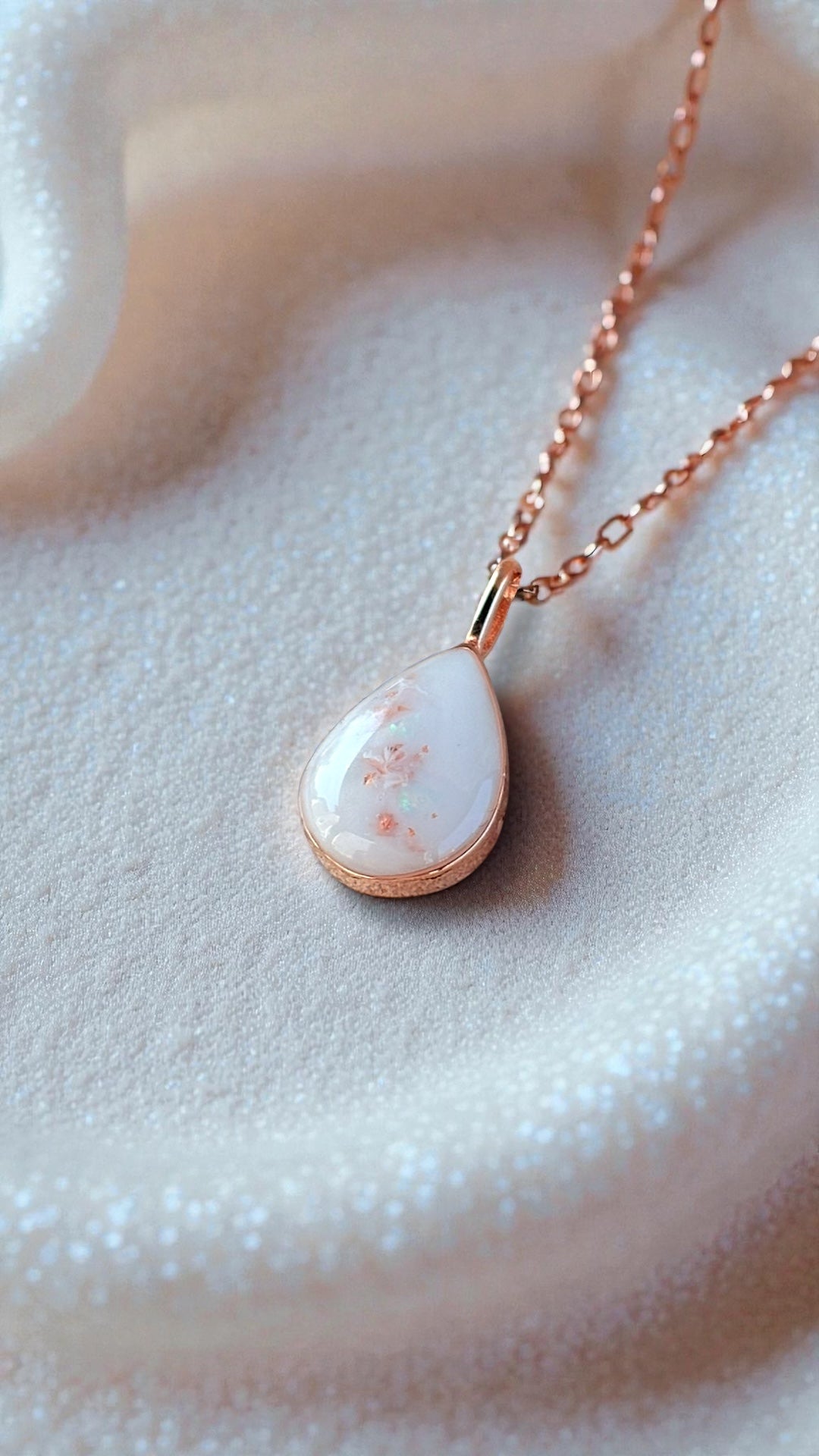 Plated Teardrop Necklace (Cremation Ash + Blue Forget-Me-Nots)