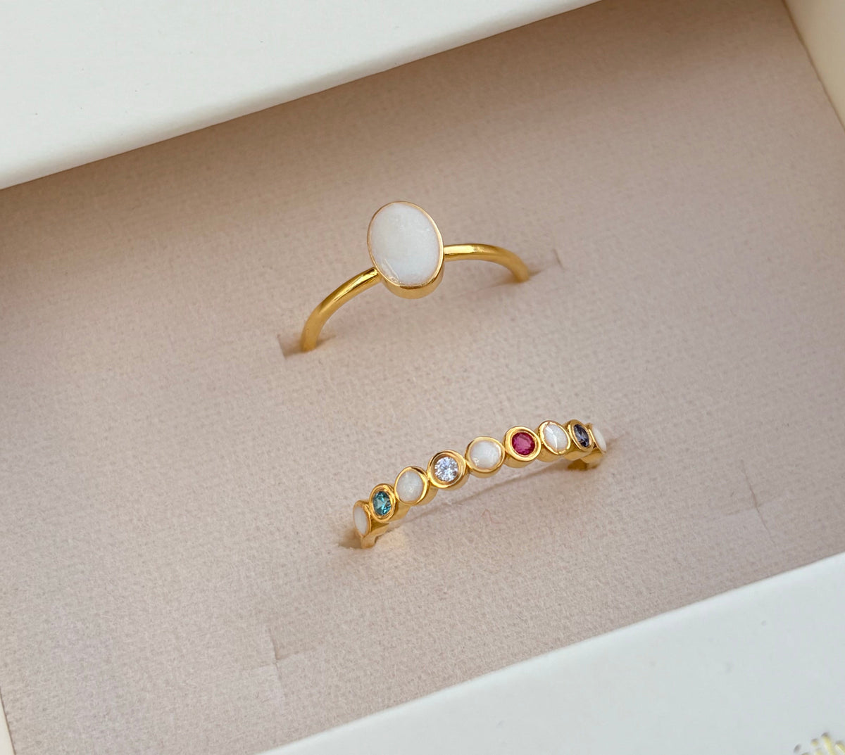 Circle Bead Ring + Medium Oval Ring Set