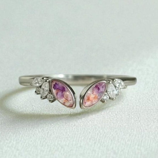 Angel Wing Keepsake Ring (Funeral Flowers Example)