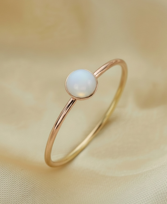 Simple Circle Ring (Plain Breastmilk Example)